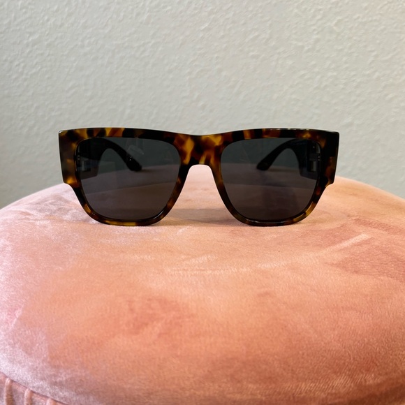 Versace Sunglasses - Picture 5 of 7